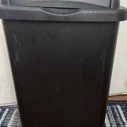 Sterilite 13 Gal Trash Can