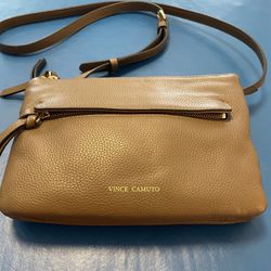 Beautiful Leather Vince Camuto Crossbody Bag In Great Taupe Color 