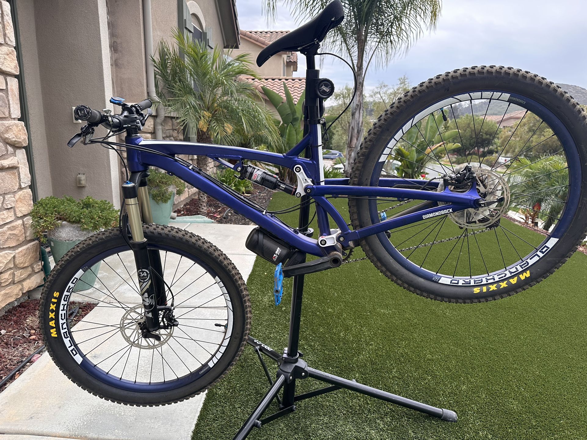 Diamondback Men’s Mountain Bike