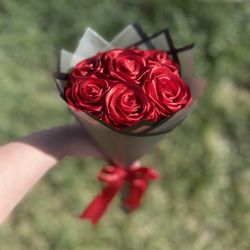 Eternal Mini Rose Bouquet