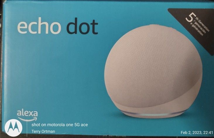 Amazon Echo Dot 5th Generation Glacier White With Sengled Bluetooth Bulb 