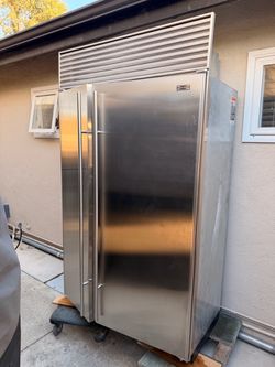 Sub Zero Refrigerator 48”