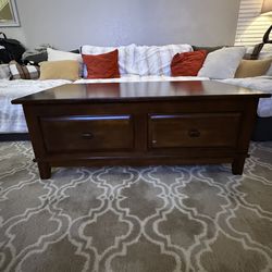 Coffee table with lift top