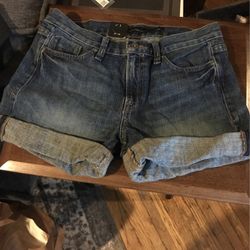 Womens Shorts Size 4 But Runs Big More Like A 6