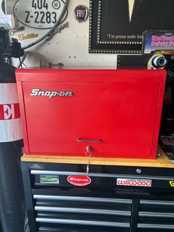 Snap-on KRA59J is a vintage 9-drawer top tool chest