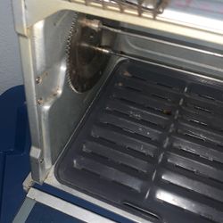 Showtime Ovan 50$ Grate Deal Need Gone Have More Accessories Works Like New