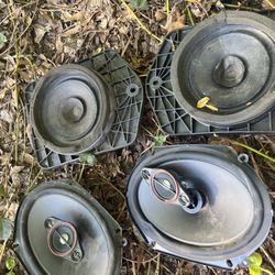 Front And Back Speaker Set For 07-13 Silverado 