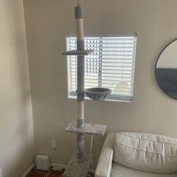 Cat Tree: Ceiling-Floor Adjustable