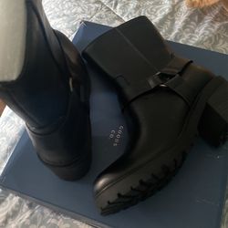 Universal Thread Boots
