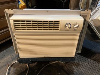 Window AC , 5,200 Btu