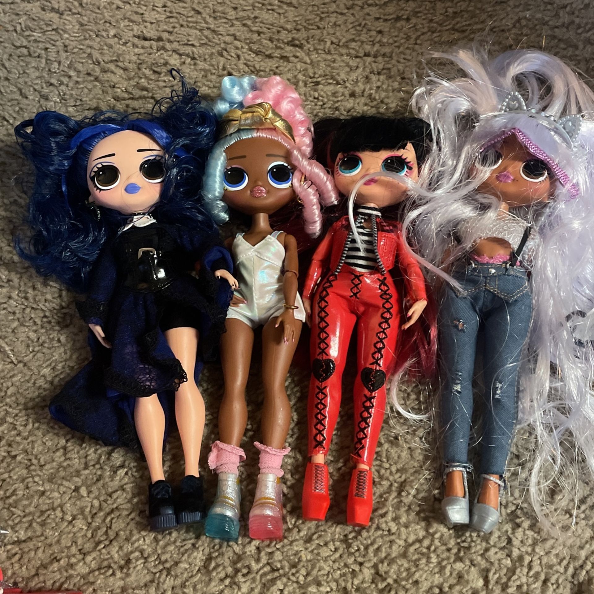 Lol O.M.G Dolls
