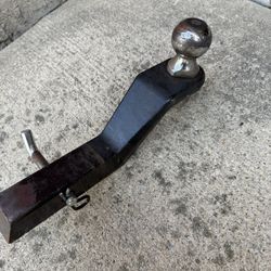 Reese towing 16000 Lb Hitch with 2 and 5/16 Ball 