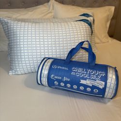 New Memory Foam Pillows For Sale Available In Queen And King Size✨