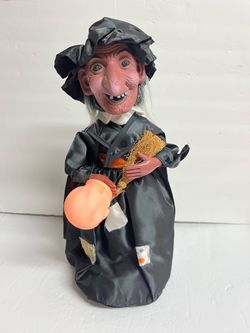 Vintage 80’s Halloween Animated Witch