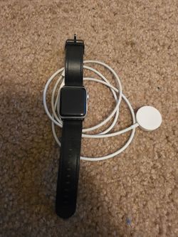 Apple watch w/ charger(first gen)