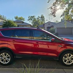 2018 FORD ESCAPE SE