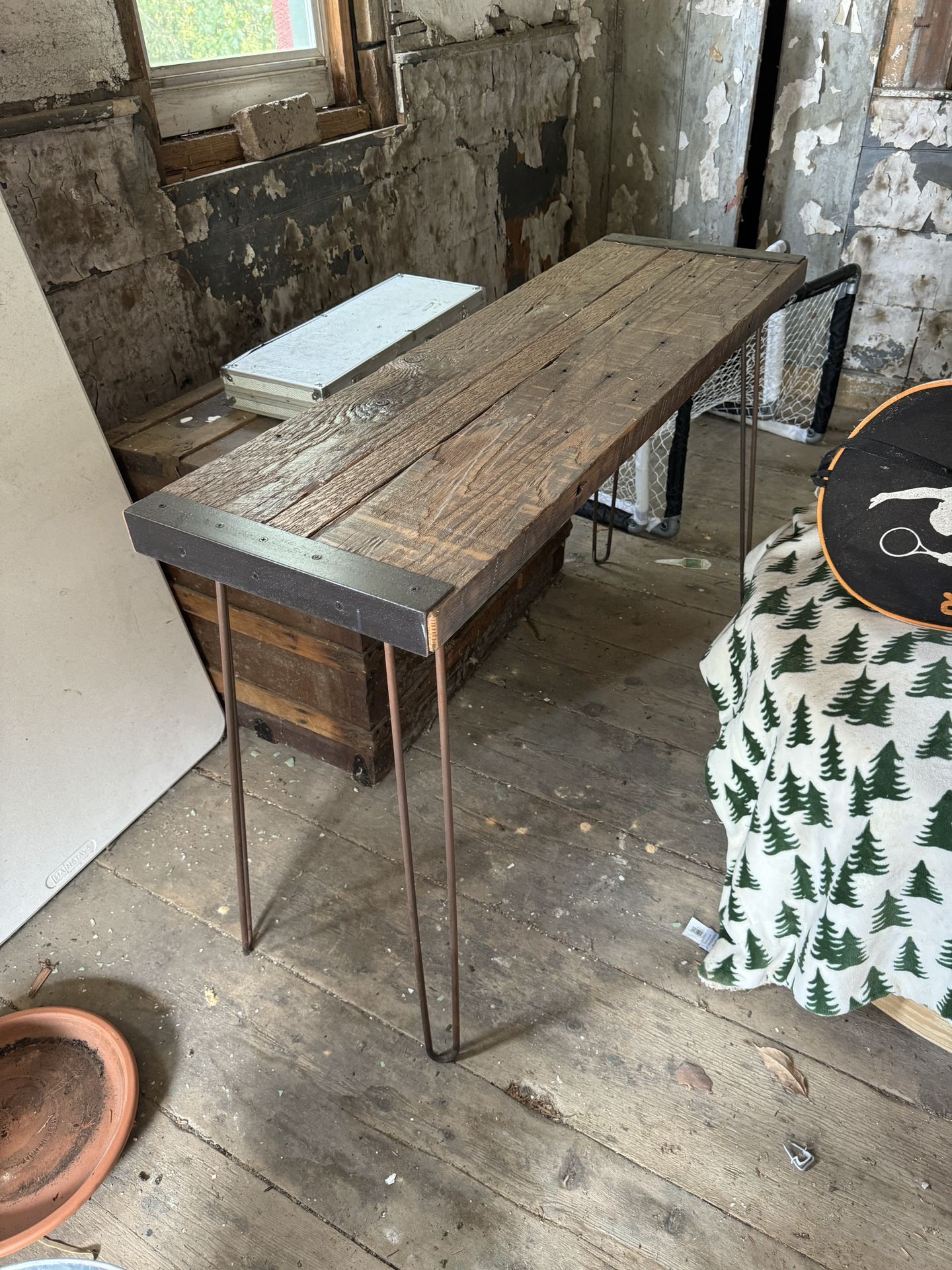 Hairpin Leg Table 