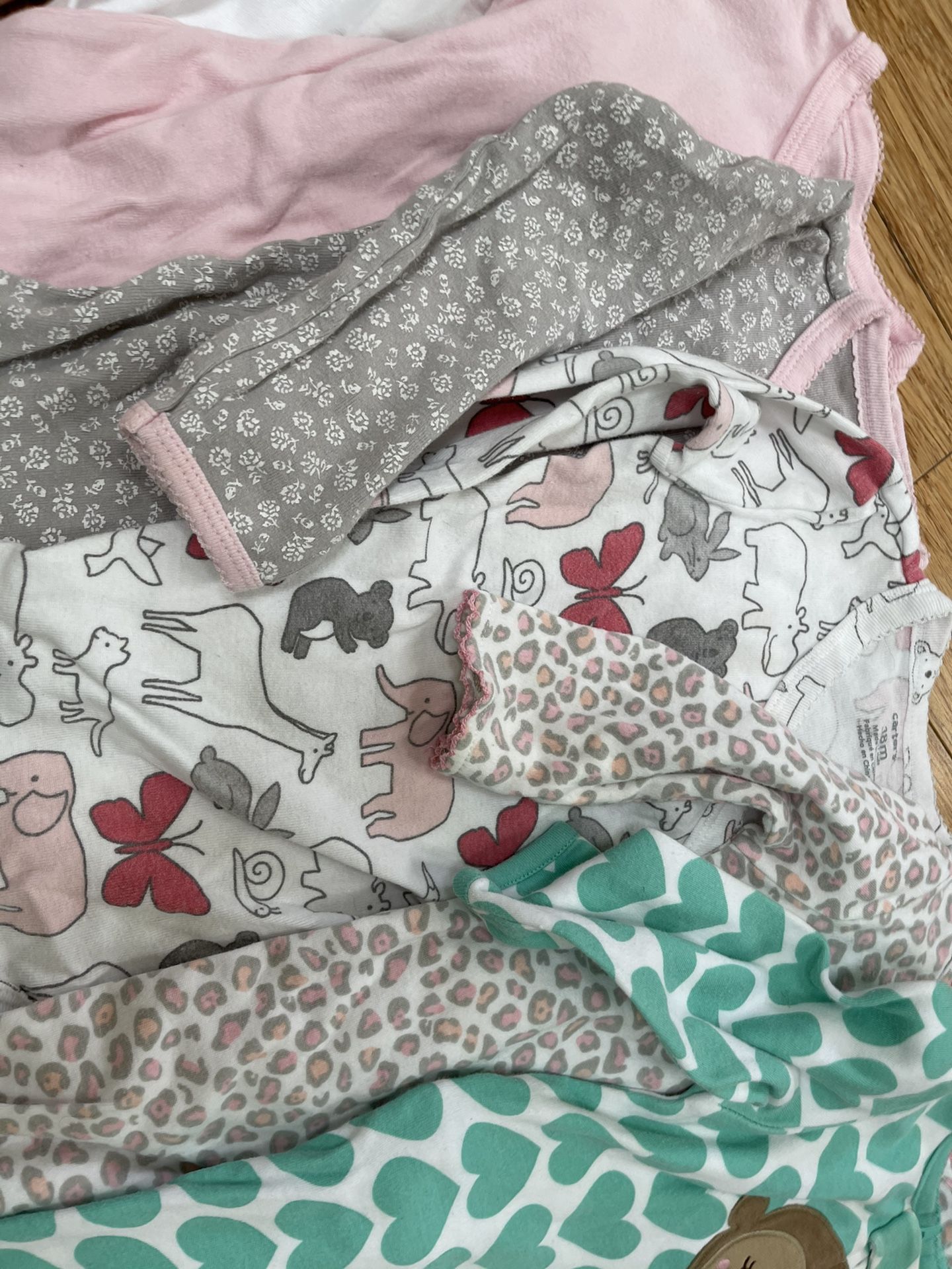 15 Pieces Of Boutique Baby Clothes 2 Pairs Of Designer Moccasins