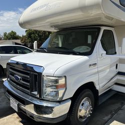 2015 Thore Class C RV