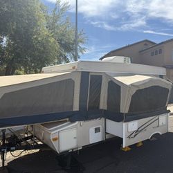 2009 StarCraft 2409 Pop Up Camper 