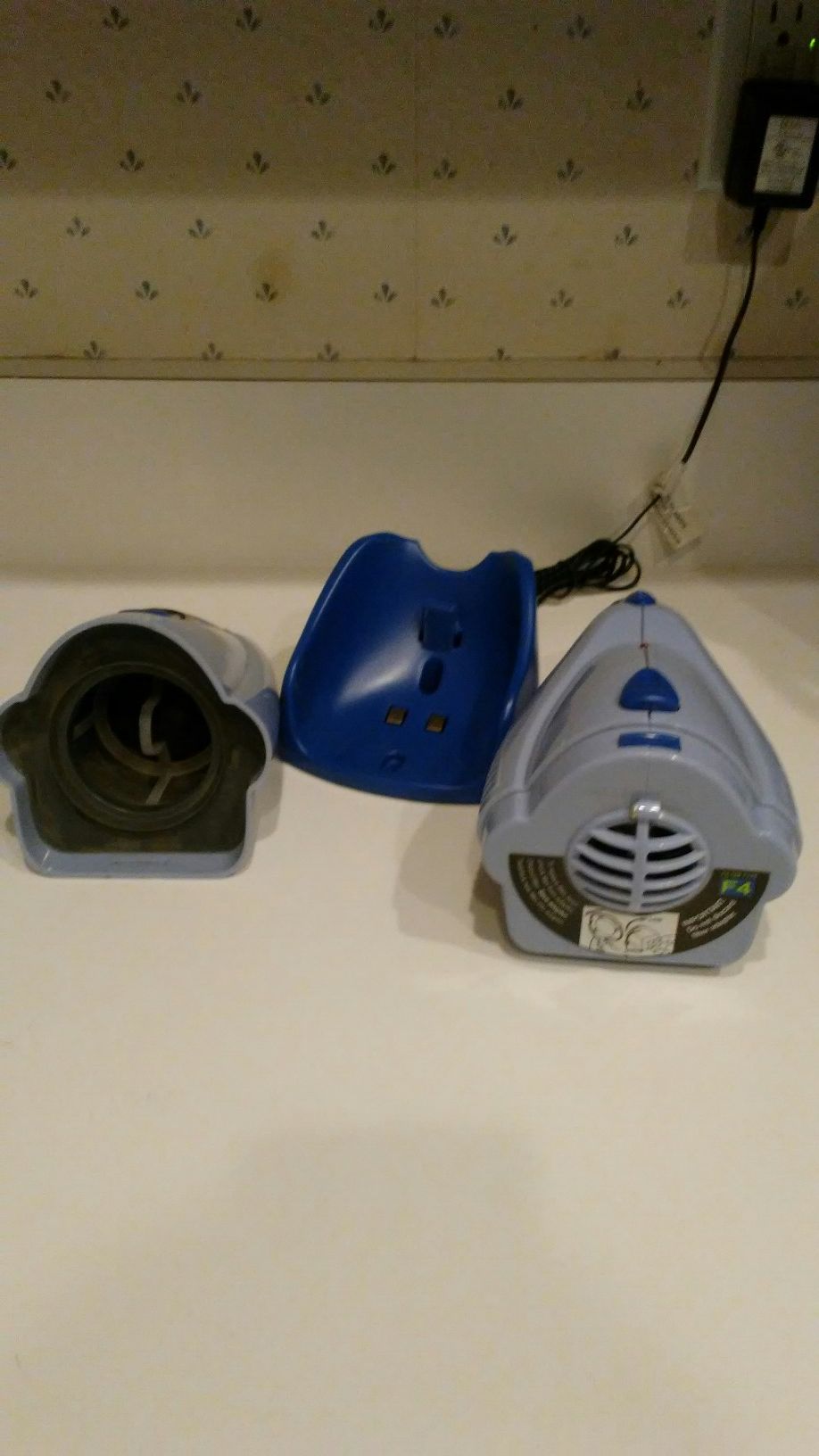Dirt Devil Quick Flip Vibe with charger for Sale in Irvine, CA OfferUp