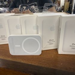 iPhones Battery Pack Mag Safe