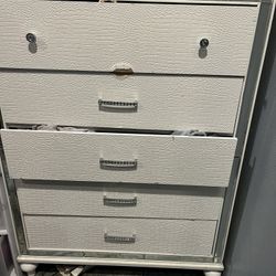 White dresser 