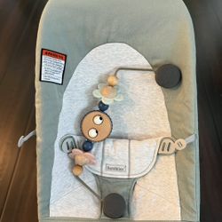 BabyBjorn Bouncer Balance Soft

W/Toy Bar