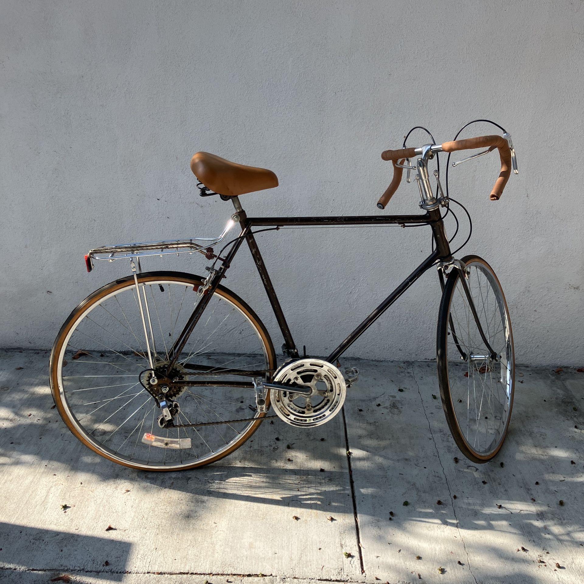 vintage 12 speed Schwinn bike brown size 22