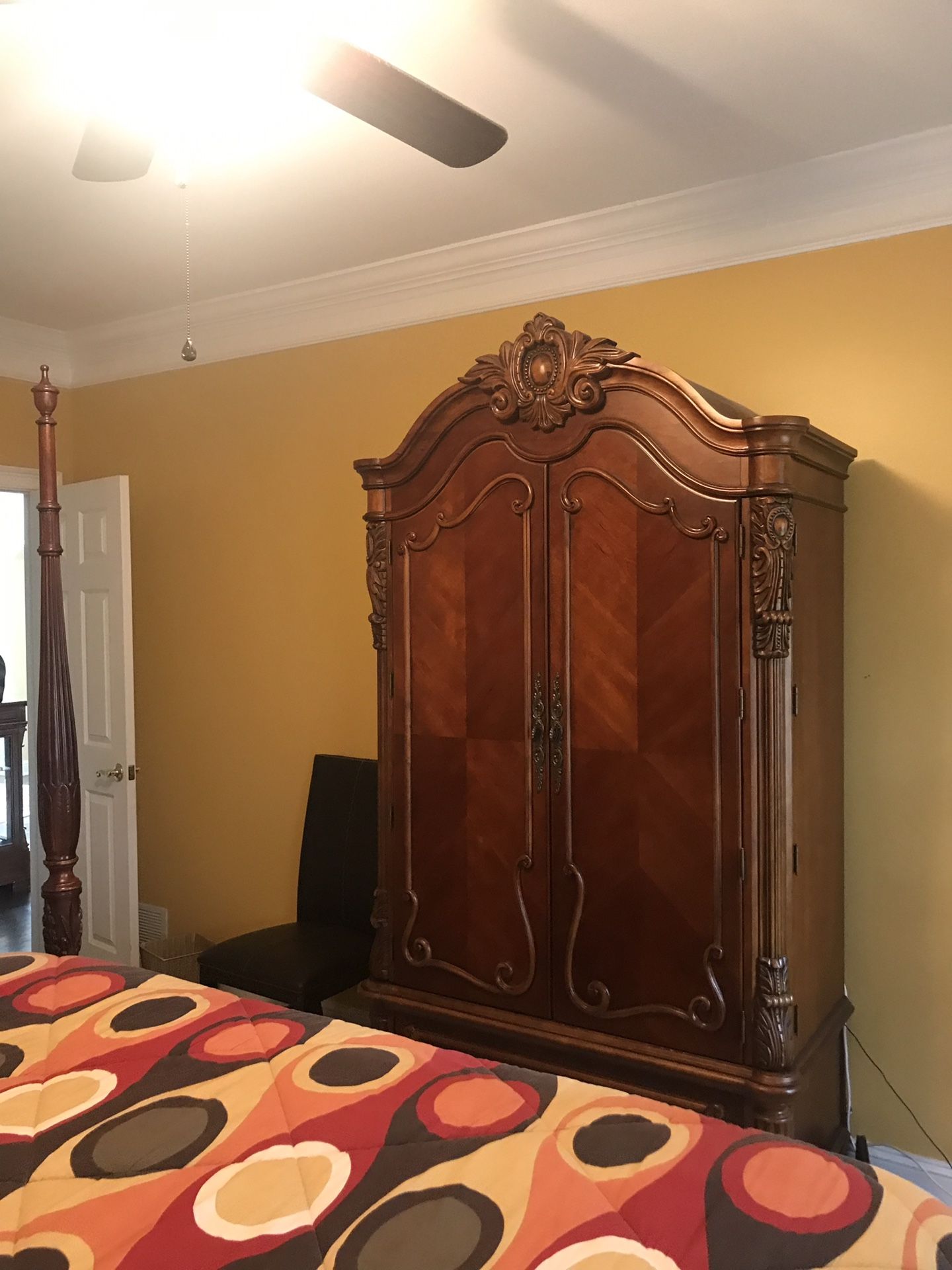 Armoire (has several drawers) - Very Good Condition.