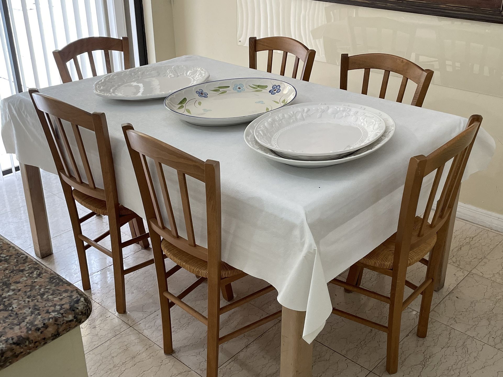 Breakfast Table With 6 Chairs