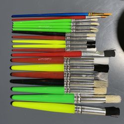 New Various paint brushes 