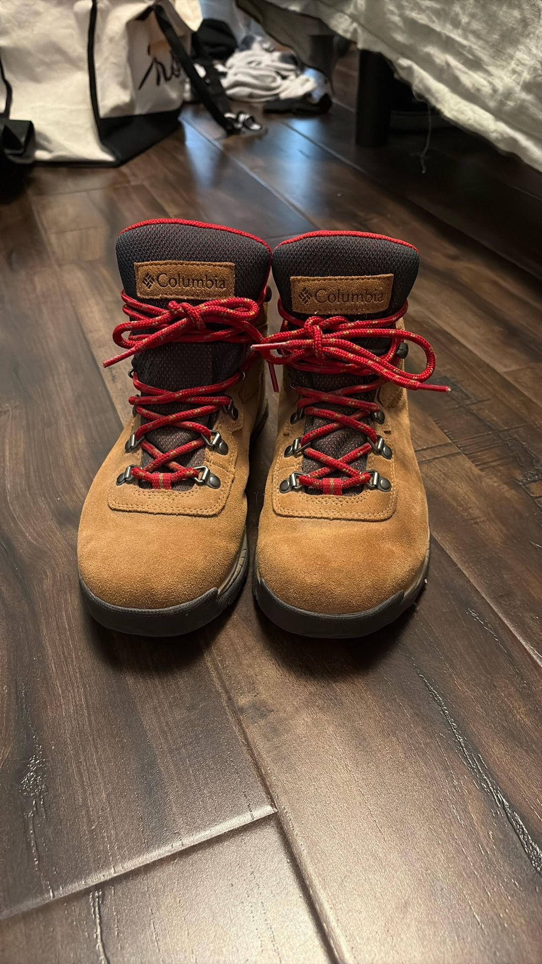 Women’s Hiking Boots Size 10