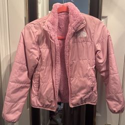 Girls 7/8 Reversible North face Jacket 