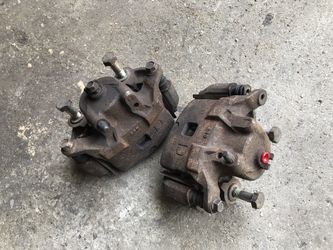 2003-2005 Nissan 350z USED Front Brake Calipers with Mounting Brackets and Bolts!