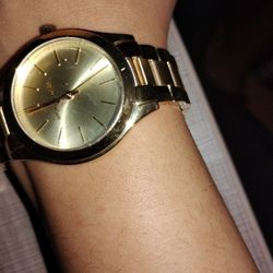 Michael Kors Watch  ... NEGOTIABLE 