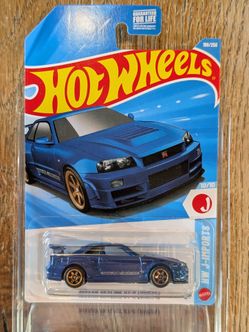Hot wheels blue Nissan Skyline