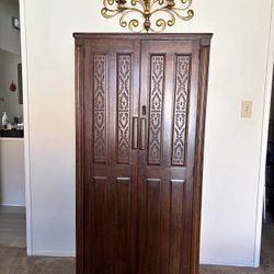 Armoire,cabinet 61Hx29Wx18D 