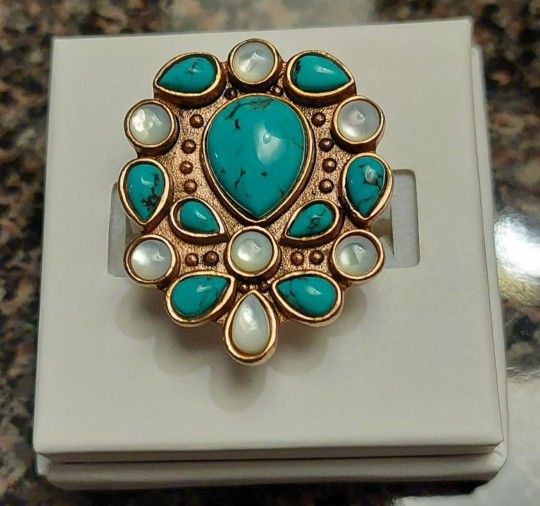 Colleen Lopez (CL by Design) - Turquoise & Mother of Pearl Shell  Ring (EUC)
