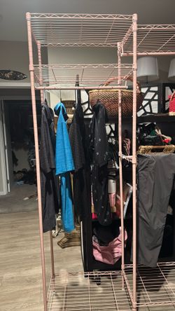 Closet Organizer/Bedroom Wall Clothes Rack Display