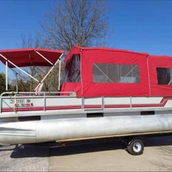 Pontoon Boat