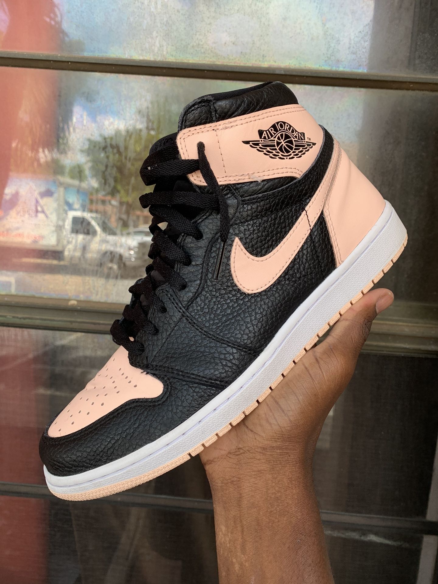 Air Jordan 1 Crimson Tint