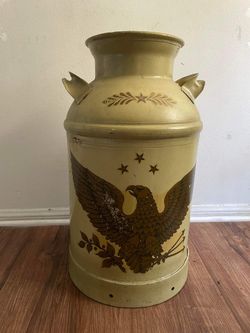 Vinyage Antique Americana Dairy Milk Jug American Eagle