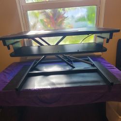 Used Stand Up Deak W/Mat  (LOSING HOME SALE All Items Must Go  By 6/29)