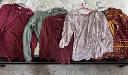 Light Sweaters—Women’s 