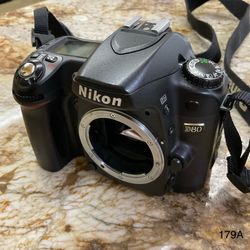 Nikon D80 Camera Body Only Read Description