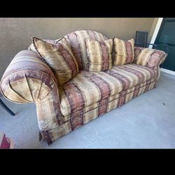 Couch/Sofa