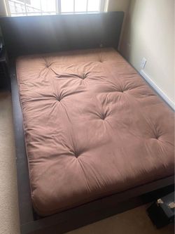 Full size mattress