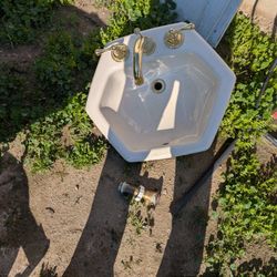 Bathroom Sink Tall Shelf 