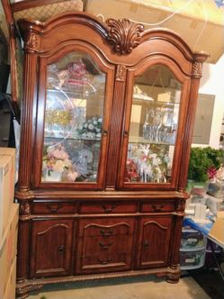 China cabinet used great condition real wood
